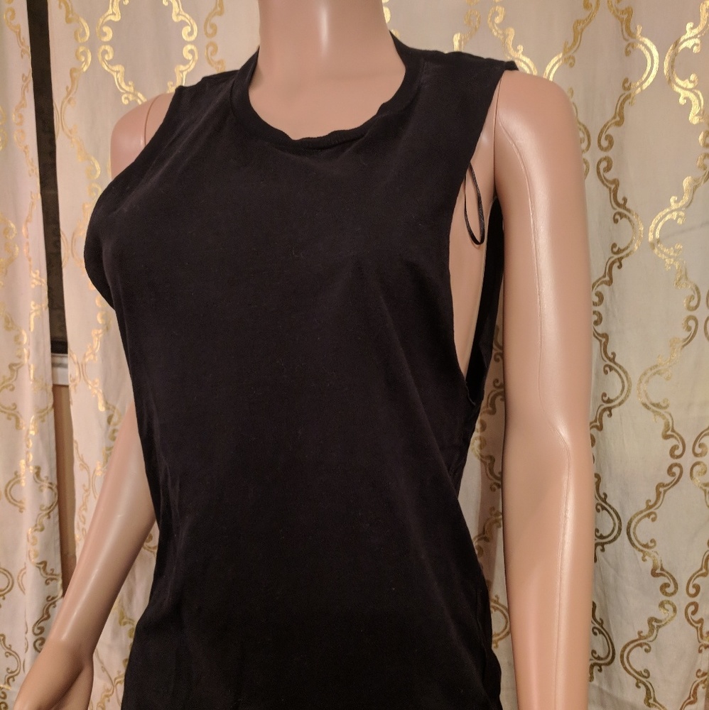 H&M Sleeveless Black Tee